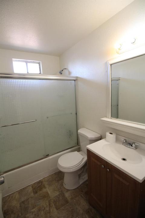 218 Locust Ave, Manteca, CA 95337 photo 11