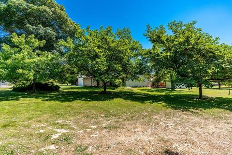 2566 E Collier Rd, Acampo, CA 95220 photo 8