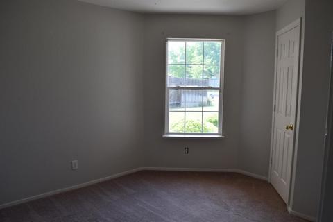 2709 River Valley Cir, Modesto, CA 95351 photo 8