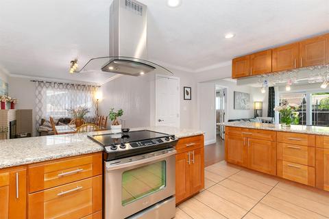 5822 Sharps Cir, Carmichael, CA 95608 photo 12