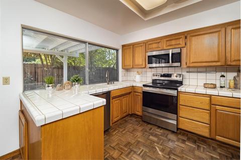 5042 Hamel St, Davis, CA 95618 photo 10