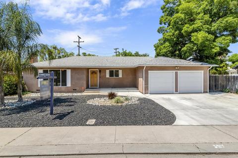 2015 Joaquin St, Modesto, CA 95350 photo 1
