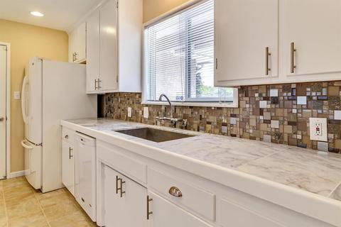 2015 Joaquin St, Modesto, CA 95350 photo 14