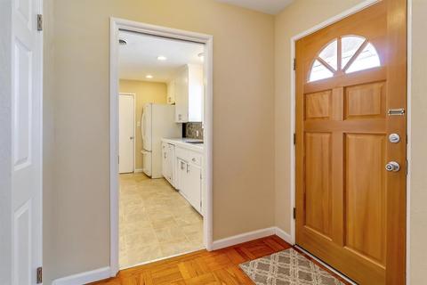 2015 Joaquin St, Modesto, CA 95350 photo 5