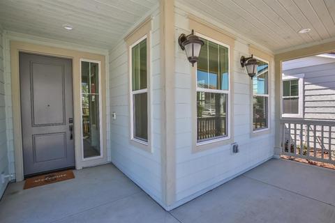 944 Stebbins Ln, Davis, CA 95616 photo 2