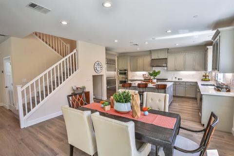 944 Stebbins Ln, Davis, CA 95616 photo 13