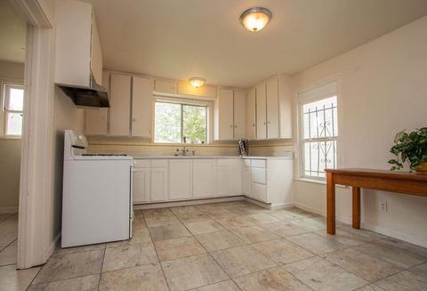 904 3rd St, Modesto, CA 95351 photo 5