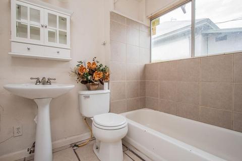 904 3rd St, Modesto, CA 95351 photo 13