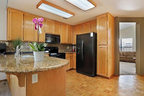 1553 Parkview St, Manteca, CA 95337 photo 4