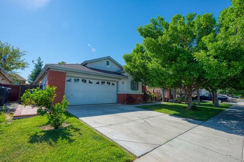 305 Red Robin Dr, Patterson, CA 95363 photo 1