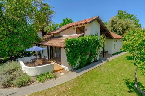 2508 Westernesse Rd, Davis, CA 95616 photo 3