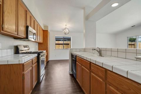 2206 Seahawk Ln, Lodi, CA 95240 photo 8