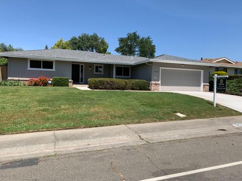 6313 Saint James Dr, Carmichael, CA 95608 photo 2