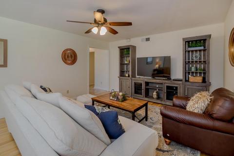 1012 Redwood, Davis, CA 95616 photo 12