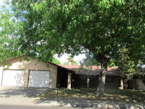 912 Sonoma Ave, Modesto, CA 95355 photo 1