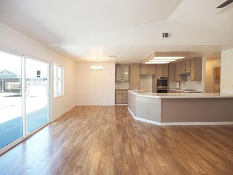 978 Foxfire Dr, Manteca, CA 95337 photo 4