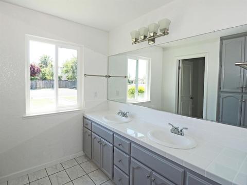 978 Foxfire Dr, Manteca, CA 95337 photo 15