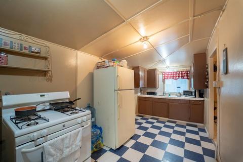 304 S 5th St, Patterson, CA 95363 photo 8