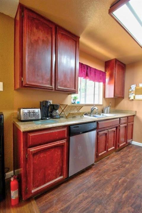 1108 Standish Ct, Modesto, CA 95358 photo 18