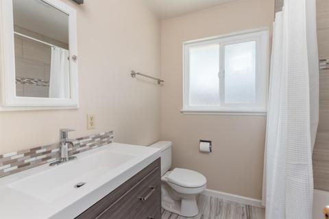 7250 Gunderson Way, Carmichael, CA 95608 photo 7