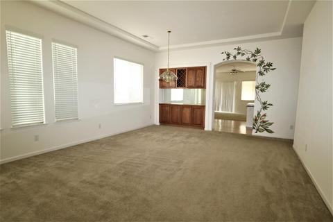 3425 Summer Dr, Modesto, CA 95355 photo 3