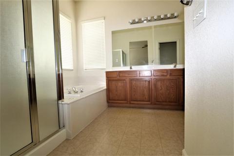 3425 Summer Dr, Modesto, CA 95355 photo 17