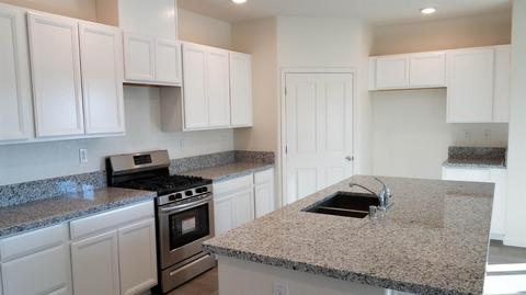 1556 Battle Force St, Manteca, CA 95337 photo 2