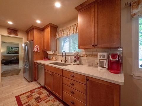 1208 Lexington Dr, Modesto, CA 95350 photo 5
