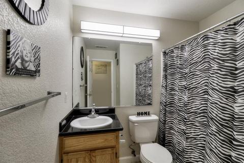 975 Moonlight Dr, Ceres, CA 95307 photo 16