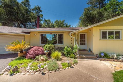 202 Sunnyhills Ln, Murphys, CA 95247 photo 2