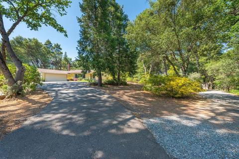 202 Sunnyhills Ln, Murphys, CA 95247 photo 3