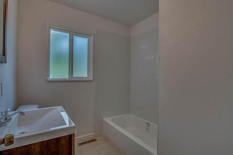 423 E Downs, Stockton, CA 95204 photo 11