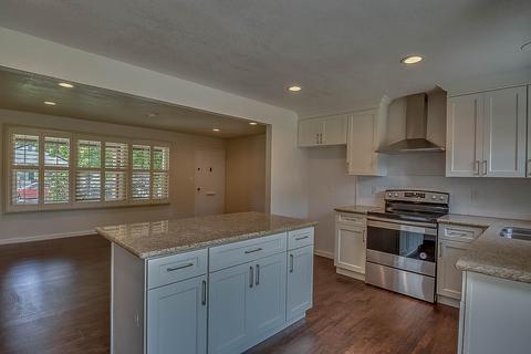 423 E Downs, Stockton, CA 95204 photo 5