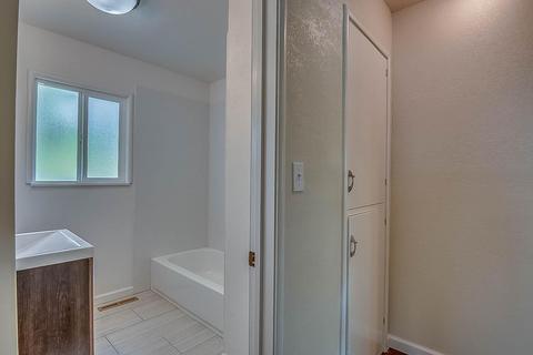 423 E Downs, Stockton, CA 95204 photo 13
