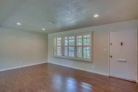 423 E Downs, Stockton, CA 95204 photo 9