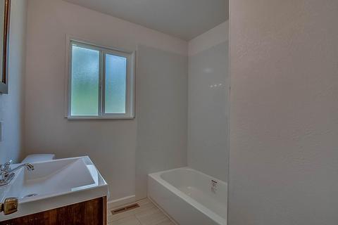 423 E Downs, Stockton, CA 95204 photo 16