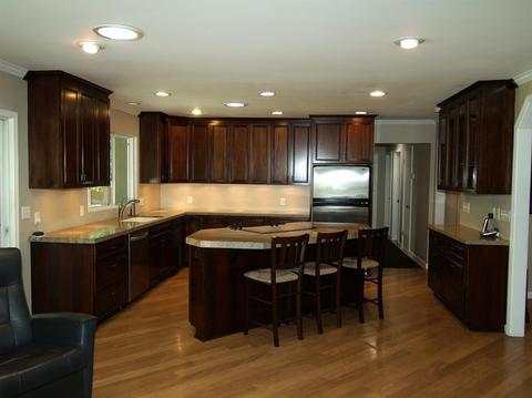 1209 Wellington Dr, Modesto, CA 95350 photo 2