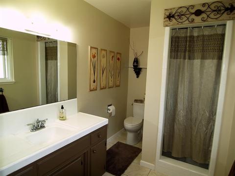 1209 Wellington Dr, Modesto, CA 95350 photo 37