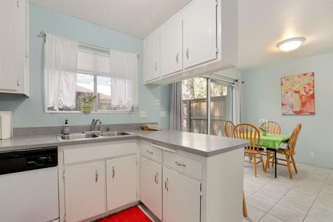 2035 Alta Loma St, Davis, CA 95616 photo 11