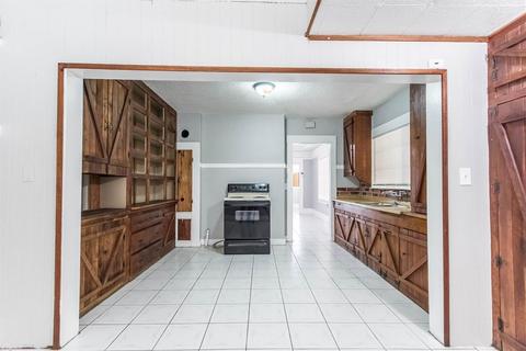 1007 S Madison St, Modesto, CA 95351 photo 17