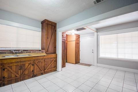 1007 S Madison St, Modesto, CA 95351 photo 18