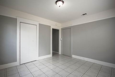 1007 S Madison St, Modesto, CA 95351 photo 15