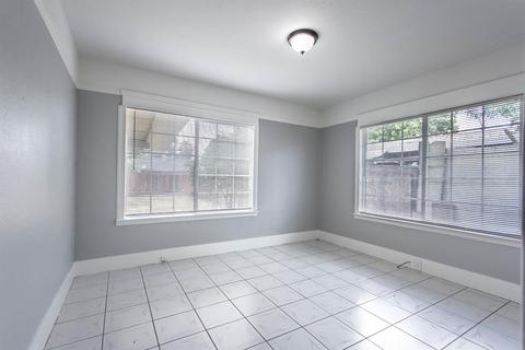 1007 S Madison St, Modesto, CA 95351 photo 14