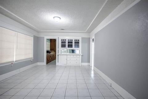 1007 S Madison St, Modesto, CA 95351 photo 10