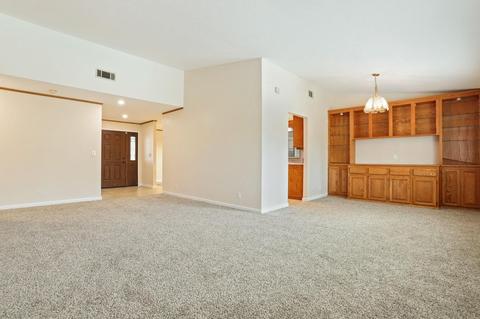 1061 Cabernet Ln, Manteca, CA 95337 photo 5