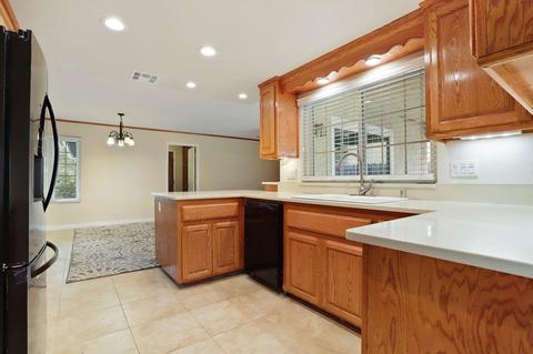 1061 Cabernet Ln, Manteca, CA 95337 photo 10