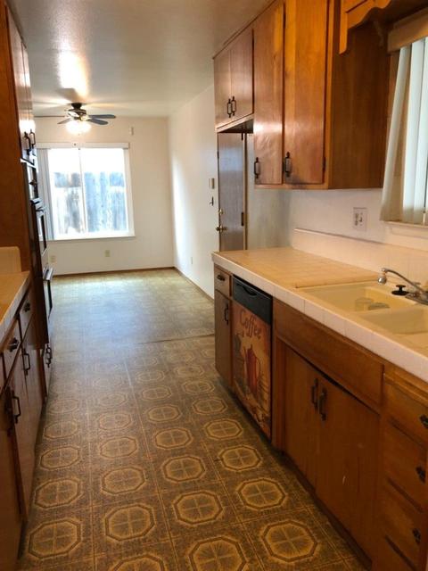 1536 Jackellen Ln, Modesto, CA 95356 photo 6