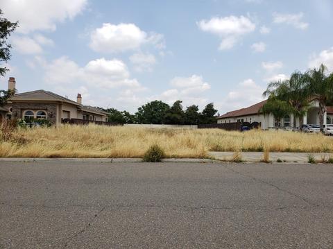 1006 N Canyon Dr, Modesto, CA 95351 photo 1