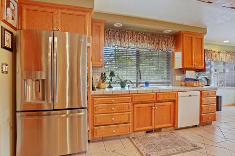 4810 E Armstrong Rd, Lodi, CA 95240 photo 18
