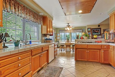 4810 E Armstrong Rd, Lodi, CA 95240 photo 14